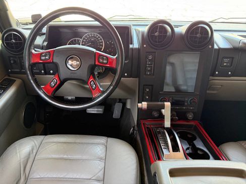 Used 2005 HUMMER H2 image 29