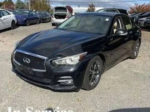 Used 2017 INFINITI Q50 Signature Edition image 1