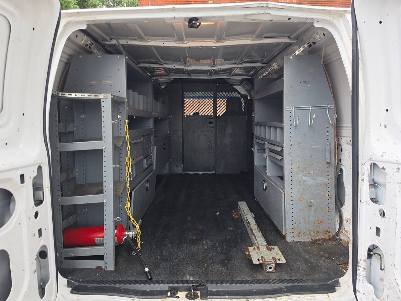 Used 2014 Ford E-350 and Econoline 350 Super Duty RWD image 7