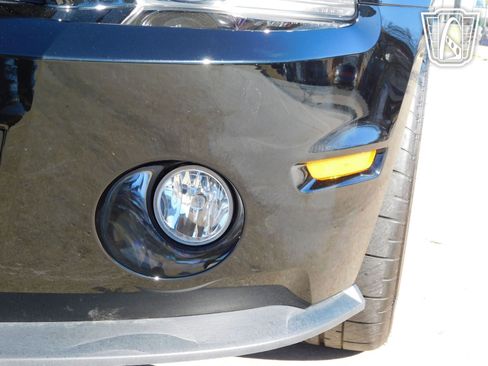 Used 2012 Ford Mustang Shelby GT500 w/ SVT Performance Pkg image 33