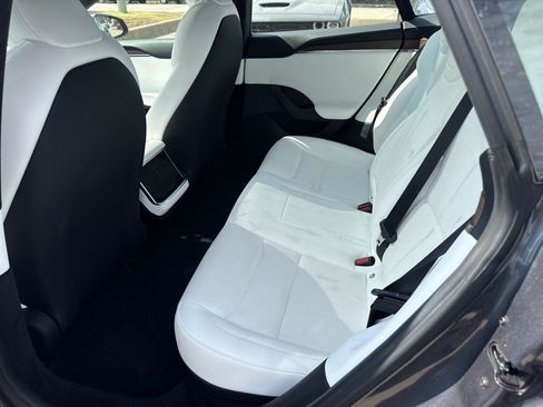 Used 2023 Tesla Model S Standard Range AWD/4WD image 5