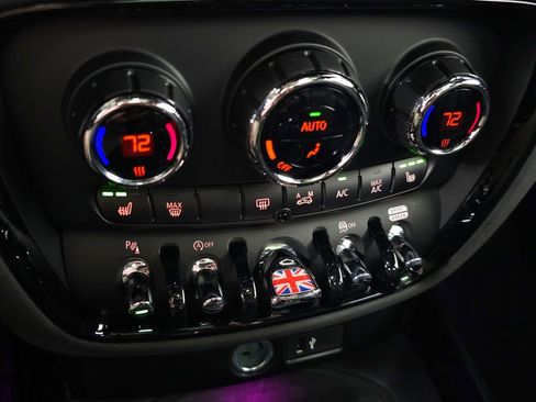 Used 2024 MINI Cooper Clubman S AWD/4WD image 28