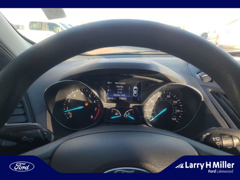 Used 2017 Ford Escape S image 10