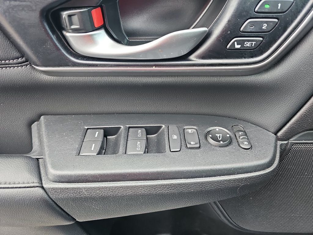 Used 2022 Honda CR-V Touring image 27