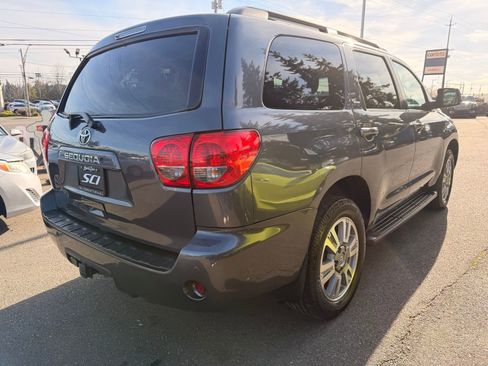 Used 2011 Toyota Sequoia SR5 image 7