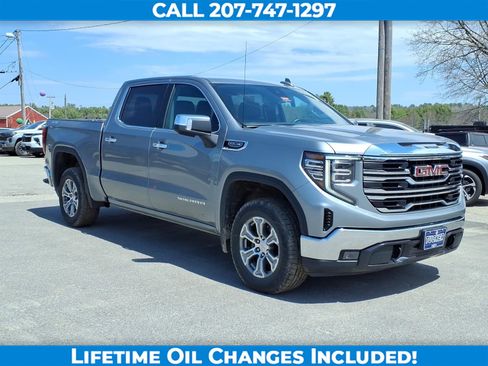 Used 2025 GMC Sierra 1500 SLT AWD/4WD image 3