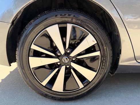 Used 2021 Nissan Altima 2.5 SV image 18