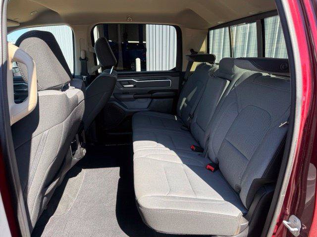 Used 2020 RAM 1500 Big Horn AWD/4WD image 5