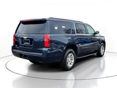 Used 2020 Chevrolet Suburban LT image 4