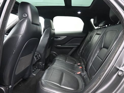 Used 2020 Jaguar F-PACE S image 21