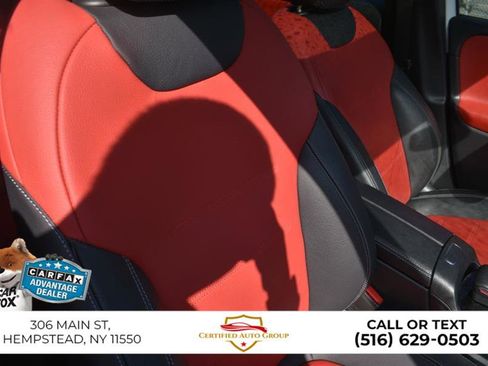 Used 2022 Mercedes-Benz GLB 250 4MATIC w/ AMG Line image 24