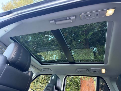Used 2014 Land Rover Range Rover Supercharged AWD/4WD image 11