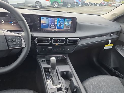 New 2026 Nissan Sentra SV w/ SV Convenience Package FWD image 21