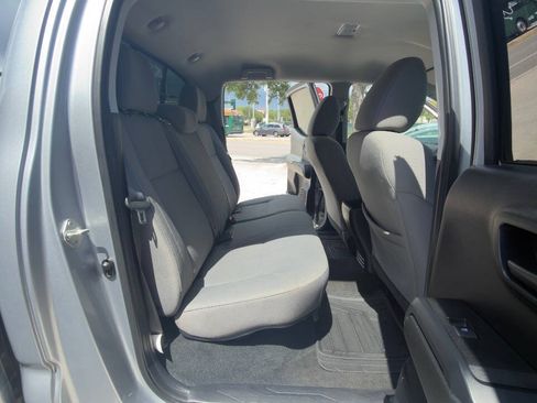 Used 2017 Toyota Tacoma SR w/ SR Convenience Package RWD image 12