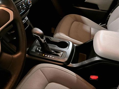 Used 2022 Chevrolet Colorado W/T w/ Custom Special Edition image 20