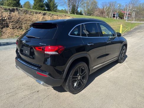 Used 2023 Mercedes-Benz GLA 250 4MATIC image 3