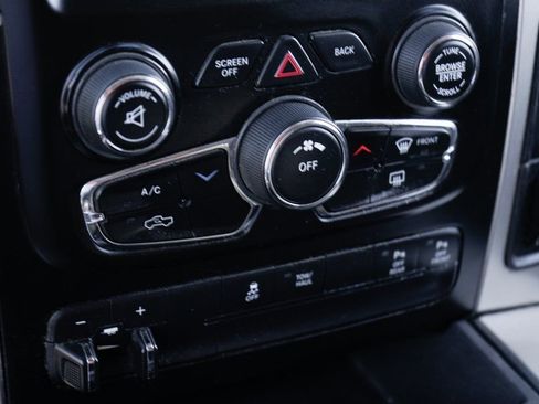 Used 2018 RAM 1500 Big Horn image 28