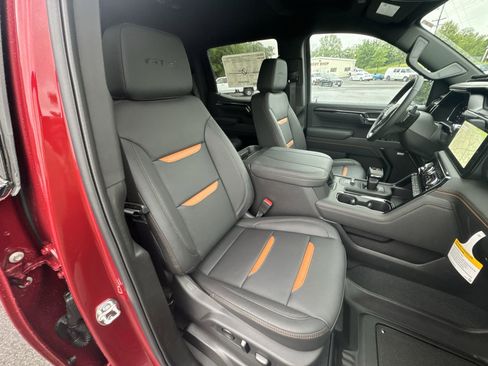 New 2026 GMC Sierra 1500 AT4 w/ AT4 Premium Package AWD/4WD image 25