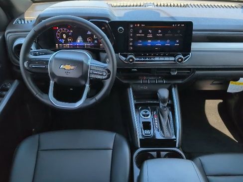 New 2025 Chevrolet Colorado LT w/ LT Convenience Package image 4