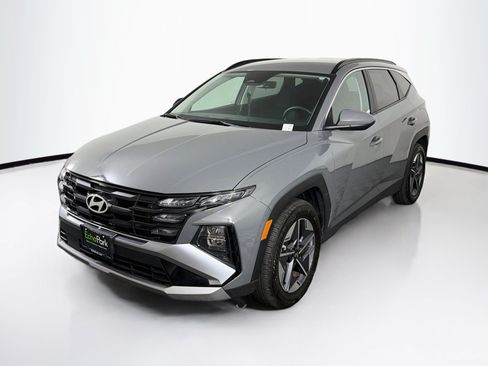 Used 2026 Hyundai Tucson SEL FWD image 3