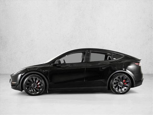 Used 2022 Tesla Model Y Performance image 9