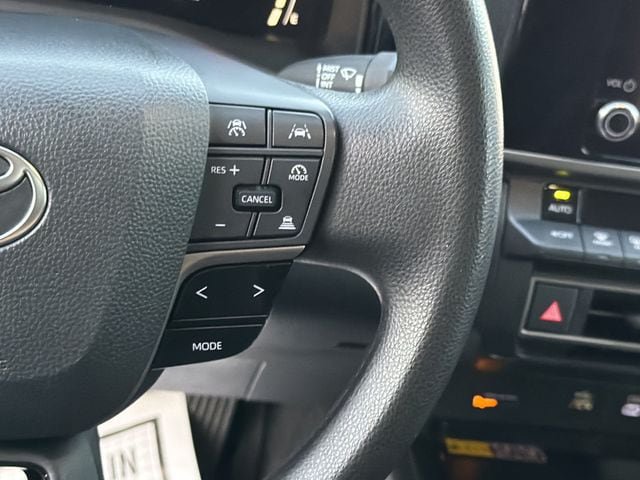Used 2025 Toyota Camry LE FWD image 25