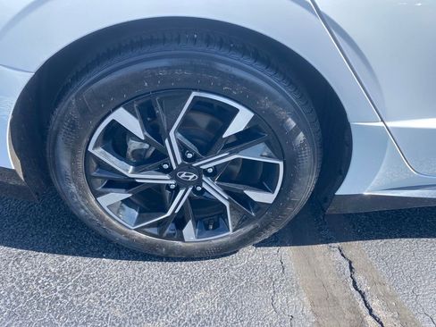 Used 2025 Hyundai Sonata SEL FWD image 24