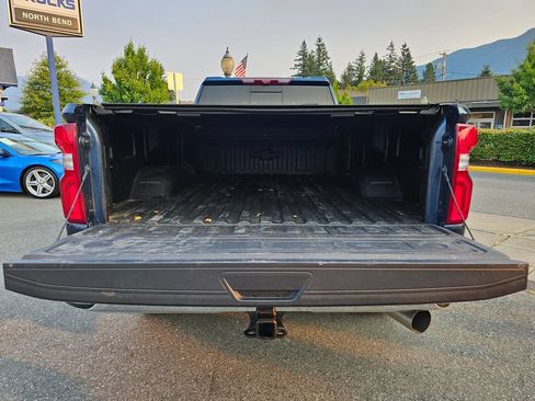 Used 2022 Chevrolet Silverado 3500 LTZ w/ LTZ Premium Package AWD/4WD image 17