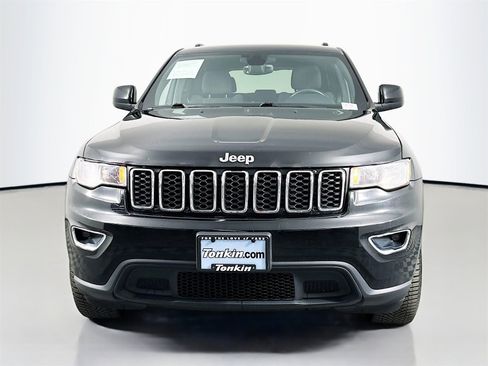 Used 2017 Jeep Grand Cherokee Laredo w/ Quick Order Package 23E image 2