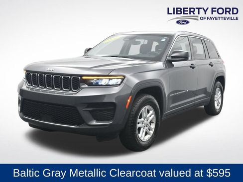 Used 2024 Jeep Grand Cherokee Laredo RWD image 1