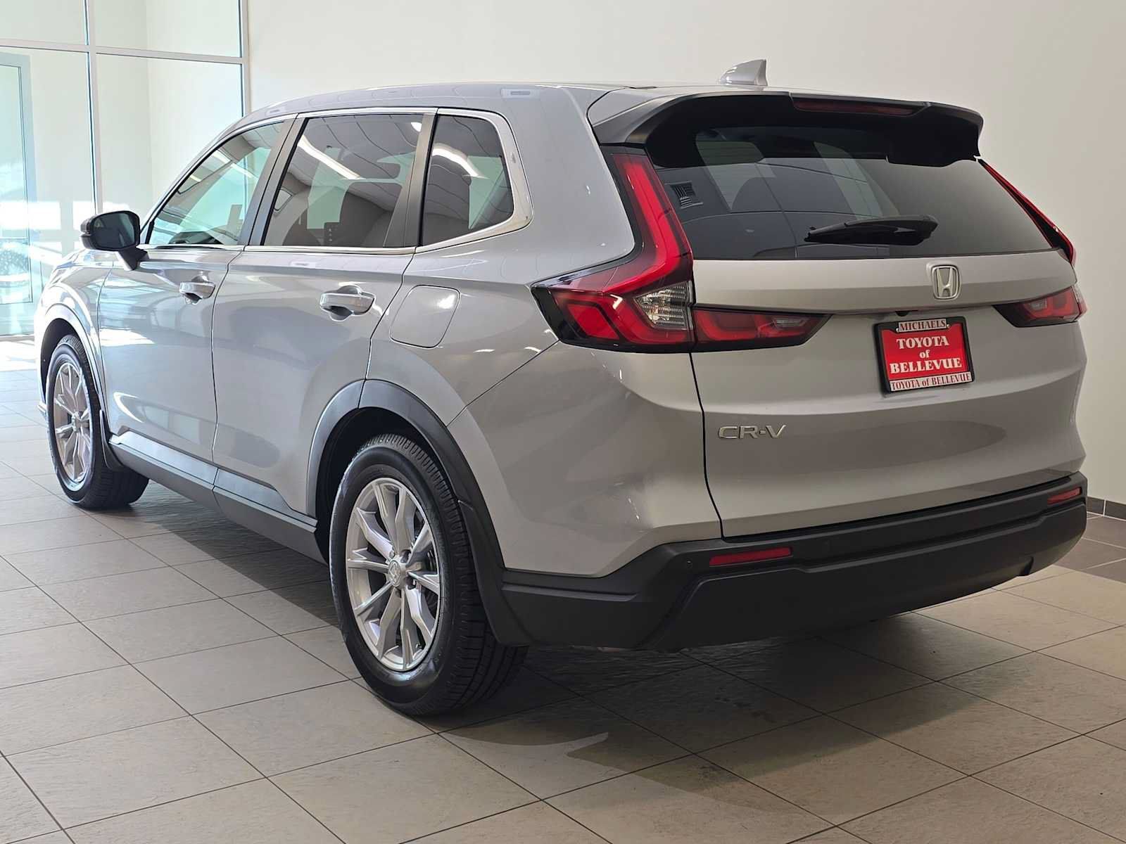 Used 2023 Honda CR-V EX-L image 4