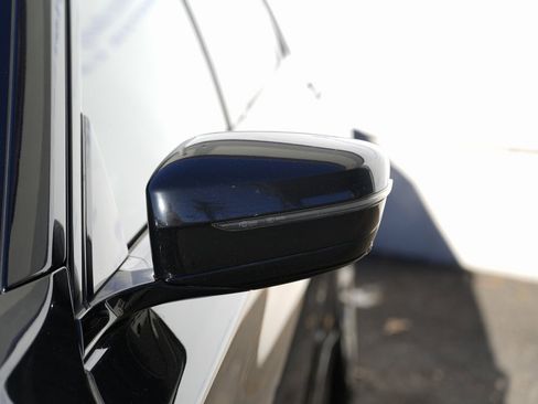 Used 2016 BMW 750i xDrive image 10