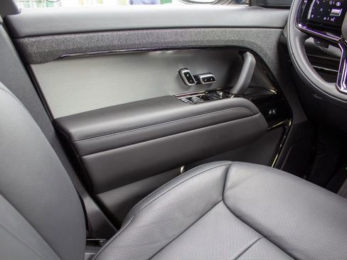 Used 2025 Land Rover Range Rover Sport Dynamic SE AWD/4WD image 19