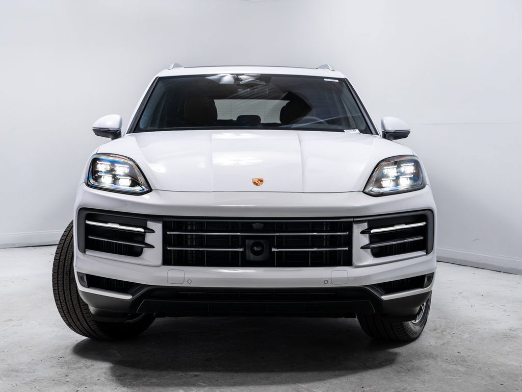 Used 2026 Porsche Cayenne AWD/4WD image 10