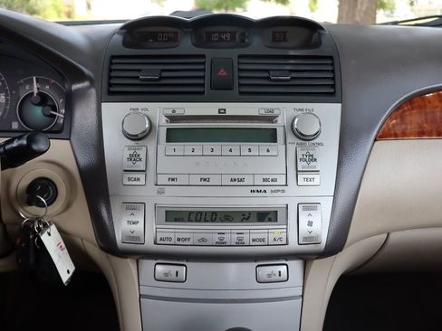 Used 2008 Toyota Solara SE image 32