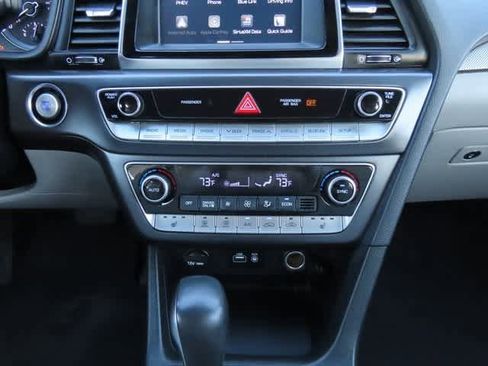 Used 2019 Hyundai Sonata Plug-In Hybrid image 22