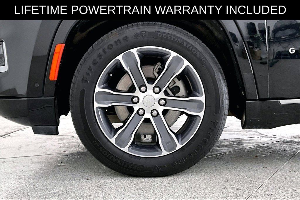 Used 2024 Jeep Grand Wagoneer L 4WD image 11