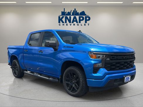 Used 2025 Chevrolet Silverado 1500 Custom w/ Turbomax Blackout Package RWD image 3
