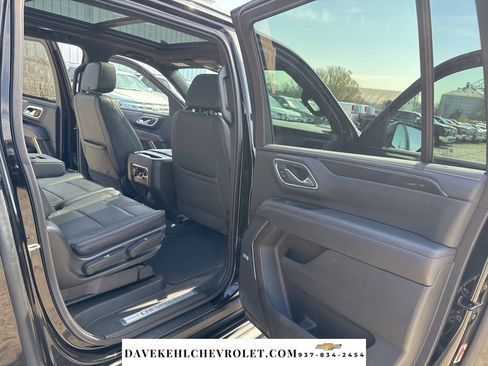 Used 2021 Chevrolet Suburban RST AWD/4WD image 26