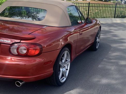 Used 2004 MAZDA MX-5 Miata MAZDASPEED RWD image 8