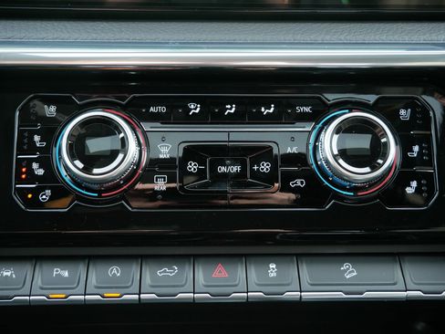 New 2026 GMC Sierra 1500 Denali image 8