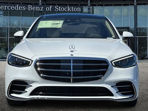 New 2025 Mercedes-Benz S 580 4MATIC Sedan image 9