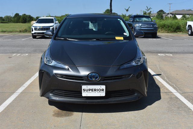 Used 2021 Toyota Prius LE FWD image 2
