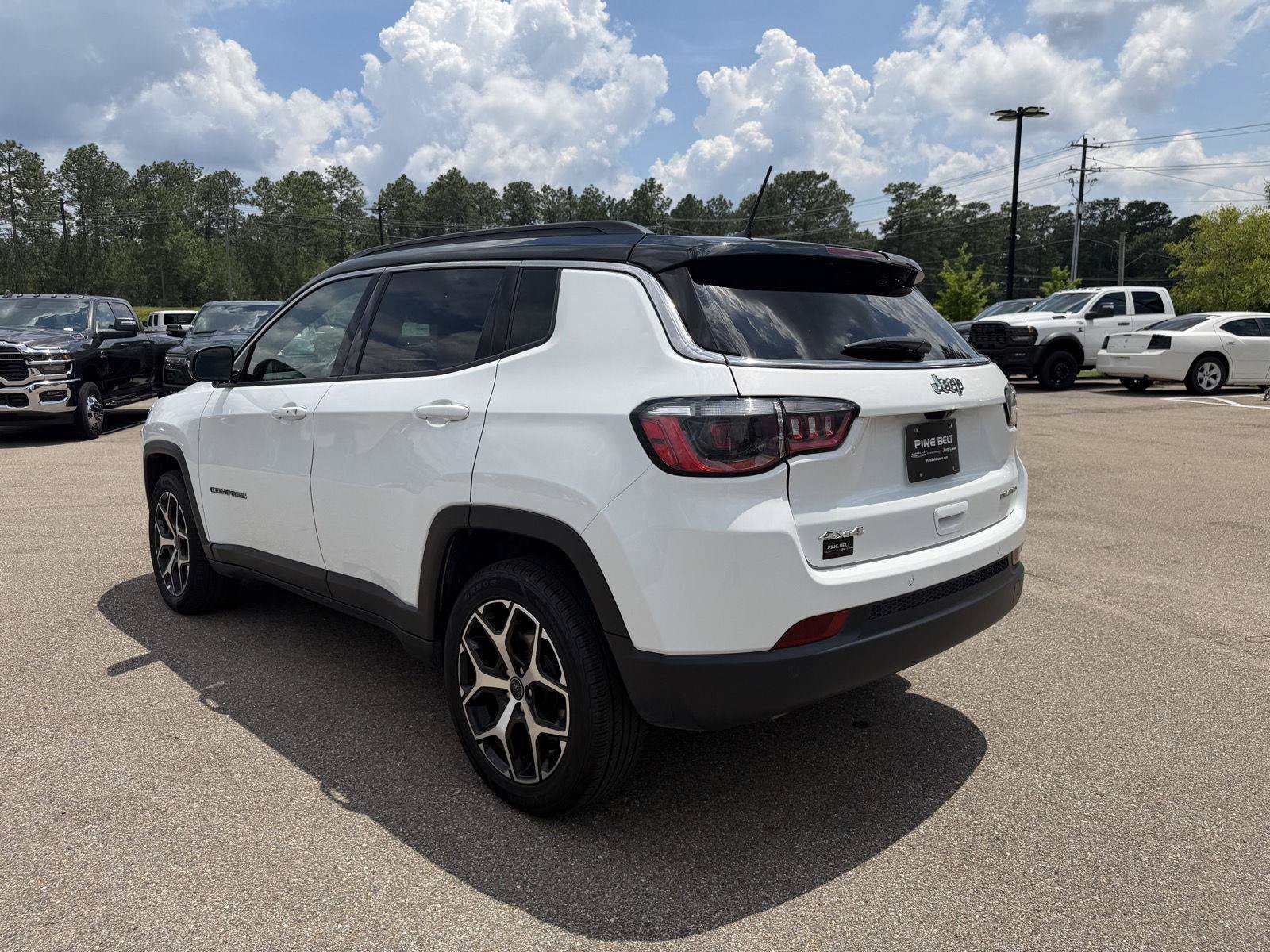 Certified 2025 Jeep Compass Limited AWD/4WD image 4