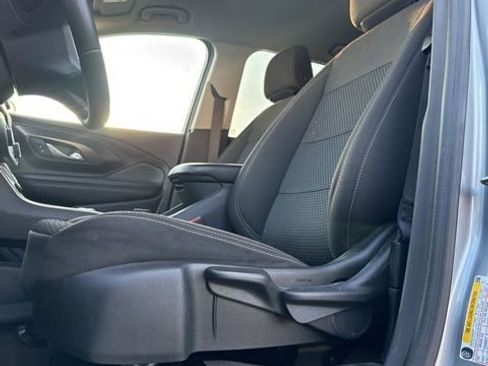 Certified 2024 GMC Terrain SLE image 16