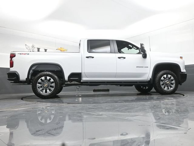 New 2026 Chevrolet Silverado 2500 Custom w/ Custom Value Package AWD/4WD image 31