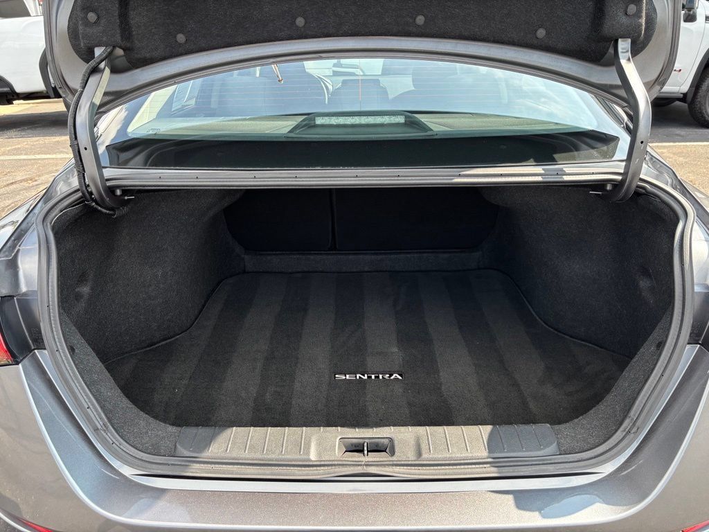 Used 2025 Nissan Sentra S FWD image 27
