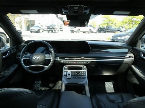 Used 2024 Hyundai Palisade Calligraphy image 40