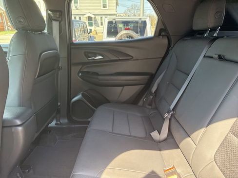 Used 2023 Chevrolet TrailBlazer RS w/ Convenience Package AWD/4WD image 12