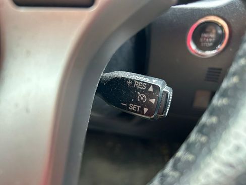 Used 2016 Toyota 4Runner Limited AWD/4WD image 25